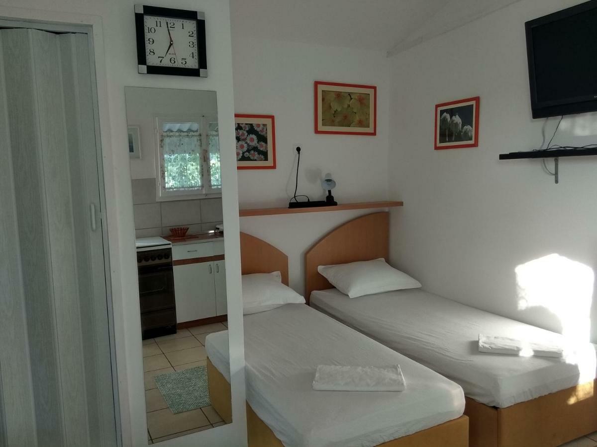 Ferienwohnung Neva Bilice Exterior foto